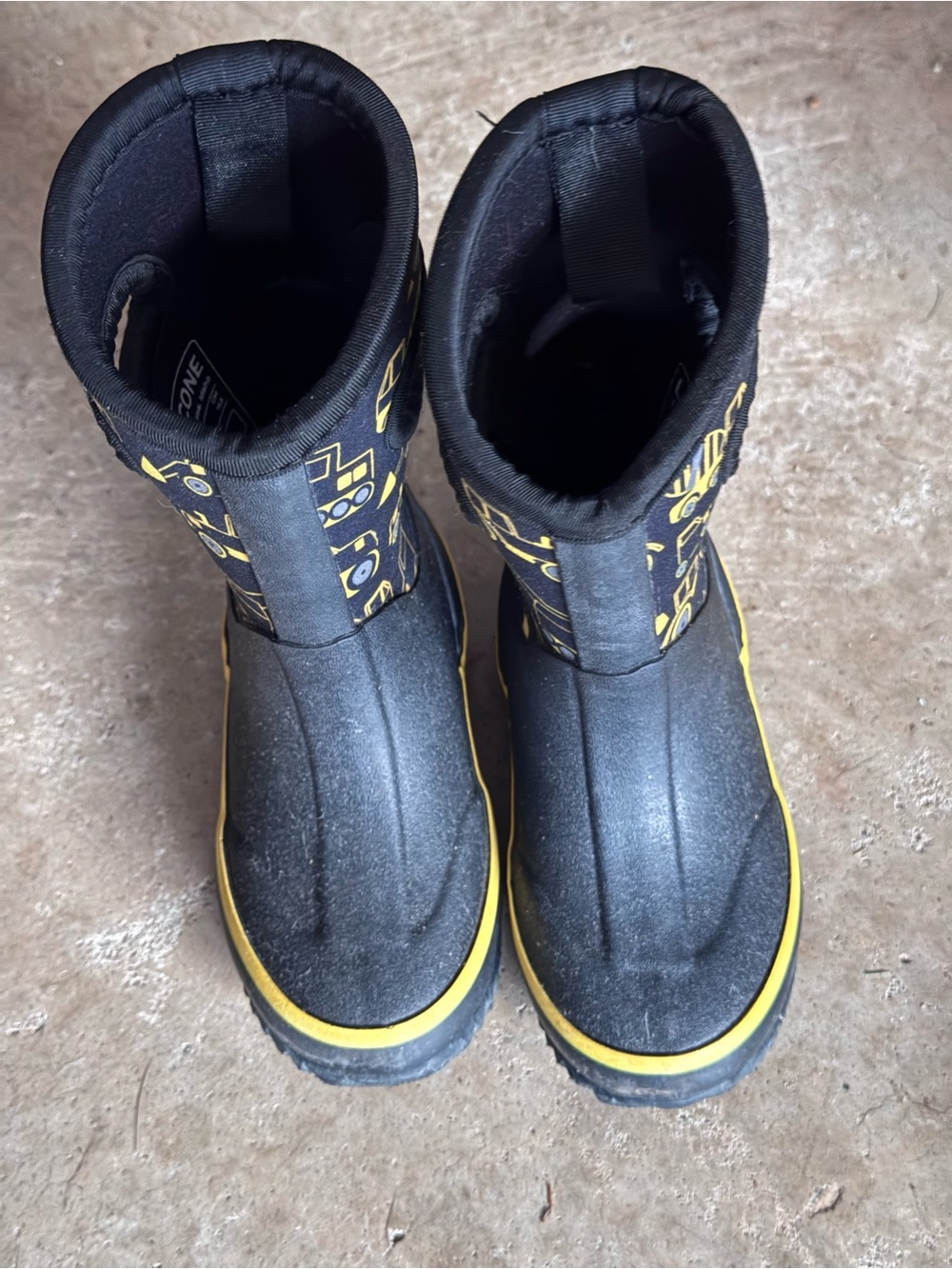 Kids Black and Yellow Waterproof Bog Boot
